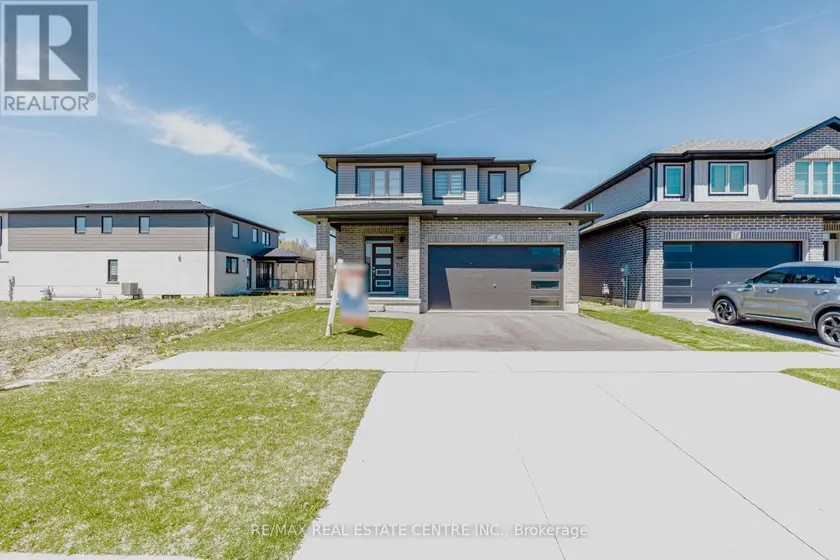 Detached at 8 MOON CRESCENT, Cambridge