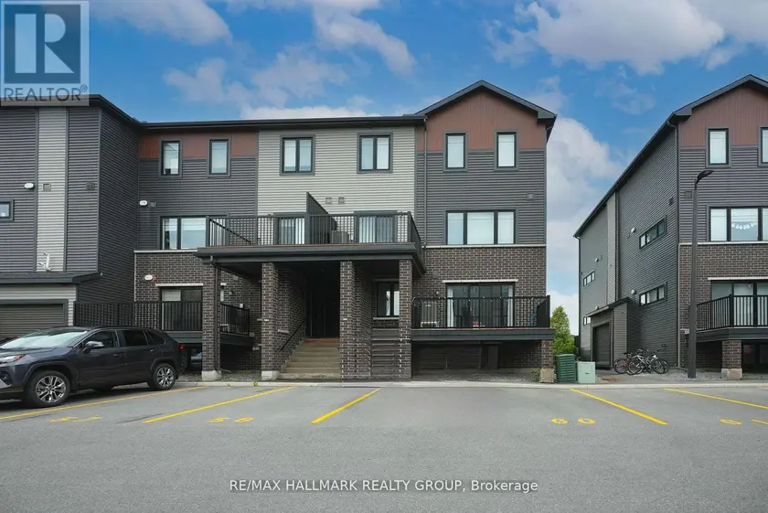Townhouse at 19 - 500 ELDORADO PRIVATE, Ottawa