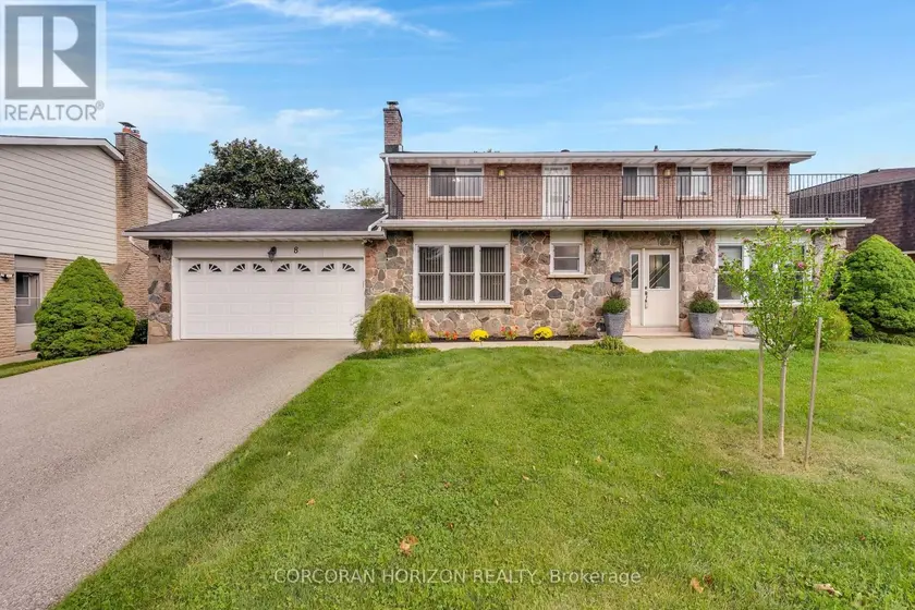 Detached at 8 BLUE SPRUCE COURT, Kitchener