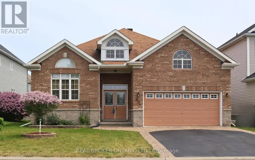 Detached at 204 HILLPARK HIGH STREET, Ottawa