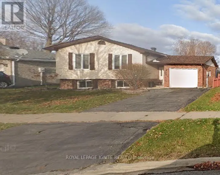 Detached at 804 CHAMPLAIN DRIVE, Cornwall