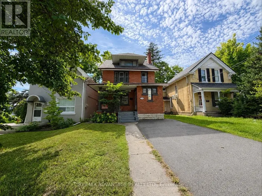 Detached at 1051 RICHMOND STREET N, London