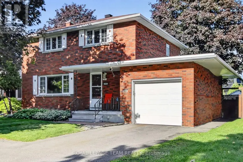 Detached at 957 WINNINGTON AVENUE, Ottawa