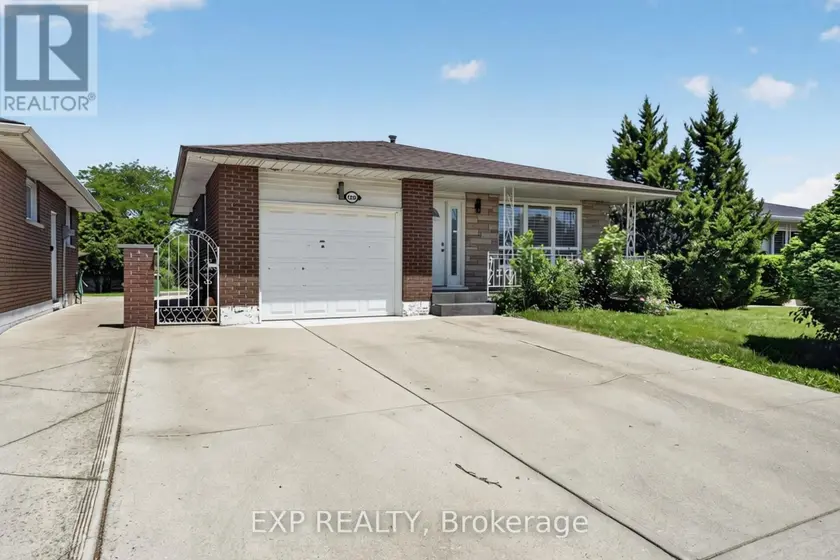 Detached at 128 HADELAND AVENUE, Hamilton
