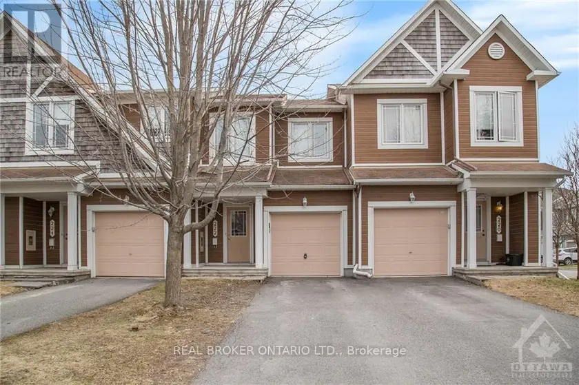 Townhouse at 222 MEADOWBREEZE DRIVE, Ottawa