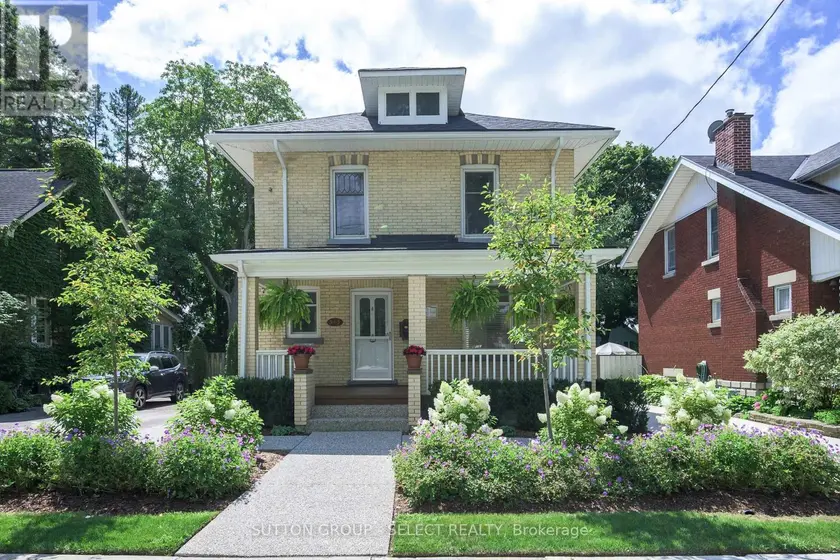 Detached at 345 TECUMSEH AVENUE E, London South