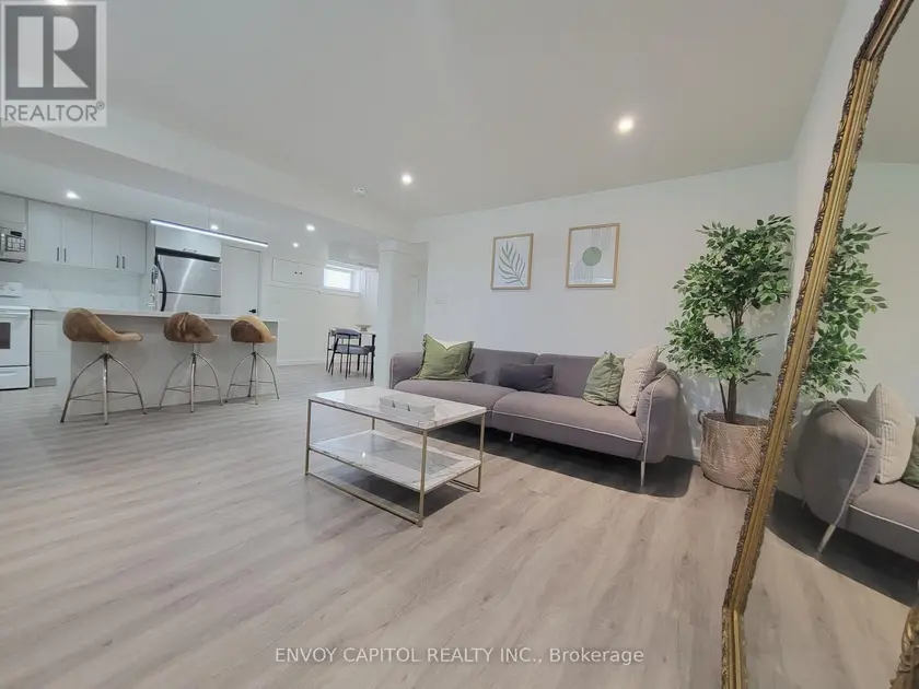 Detached at 22 BILARDI COURT, Hamilton