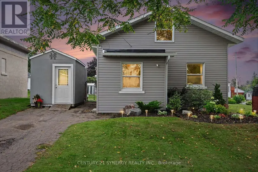 Detached at 3 MCKENZIE AVENUE, Smiths Falls