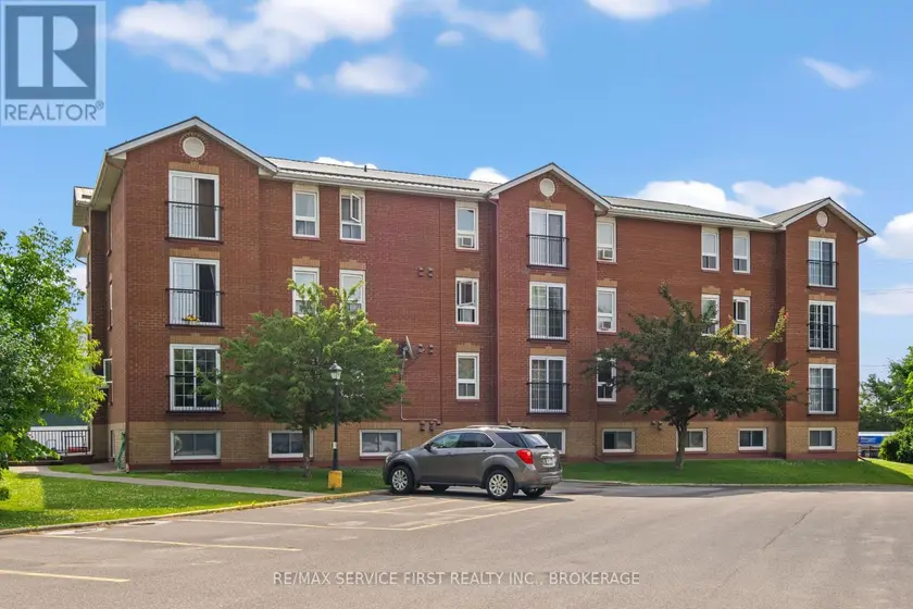 Apartment at 105 - 550 TALBOT PLACE, Gananoque