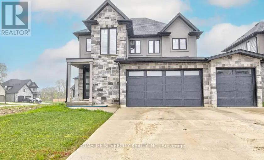 Detached at 552 MASTERS DRIVE, Woodstock