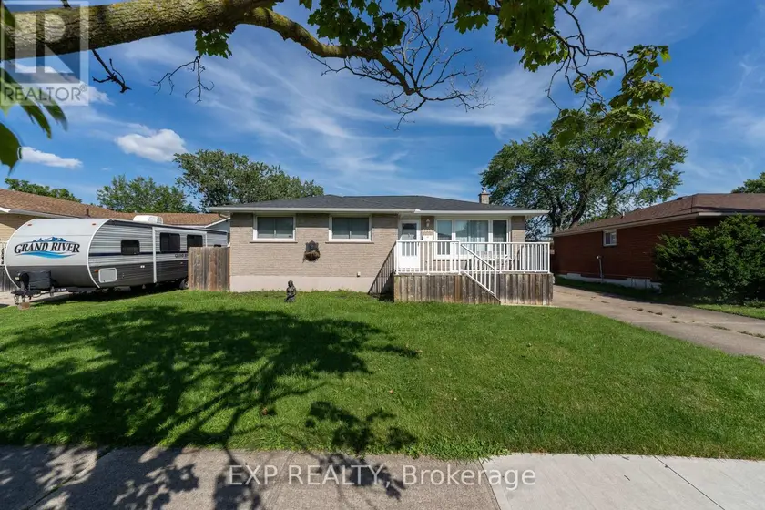 Detached at 7040 WARDEN AVENUE, Niagara Falls