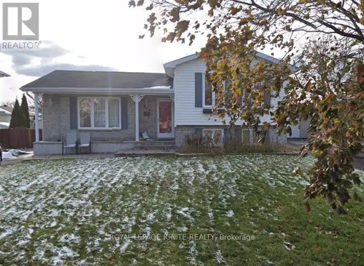 Detached at 810 CHELSEA CRESCENT, Cornwall