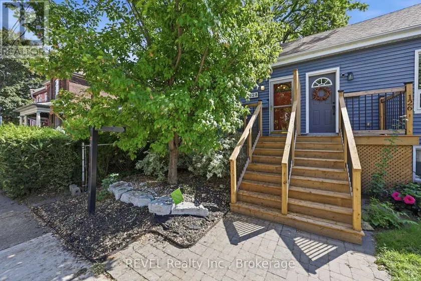 Semi-Detached/Link at 128 ROBERT STREET, Hamilton