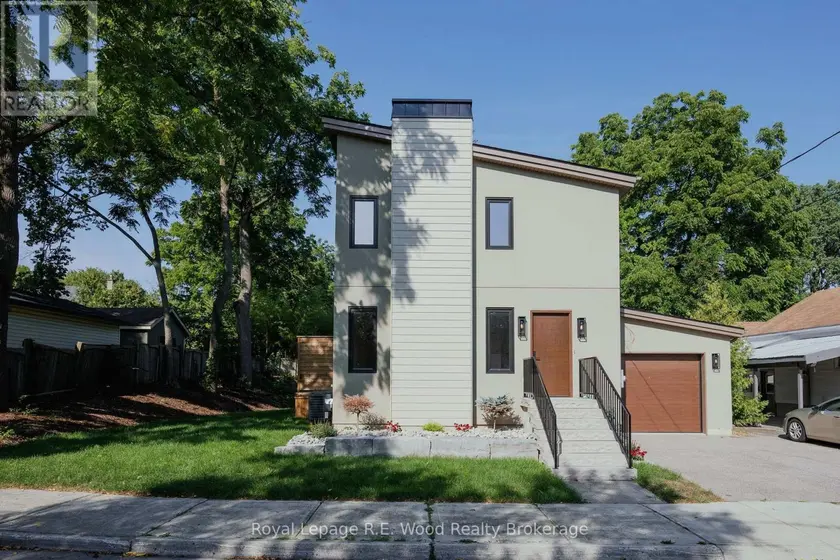 Detached at 14 LUNDY LANE, London South