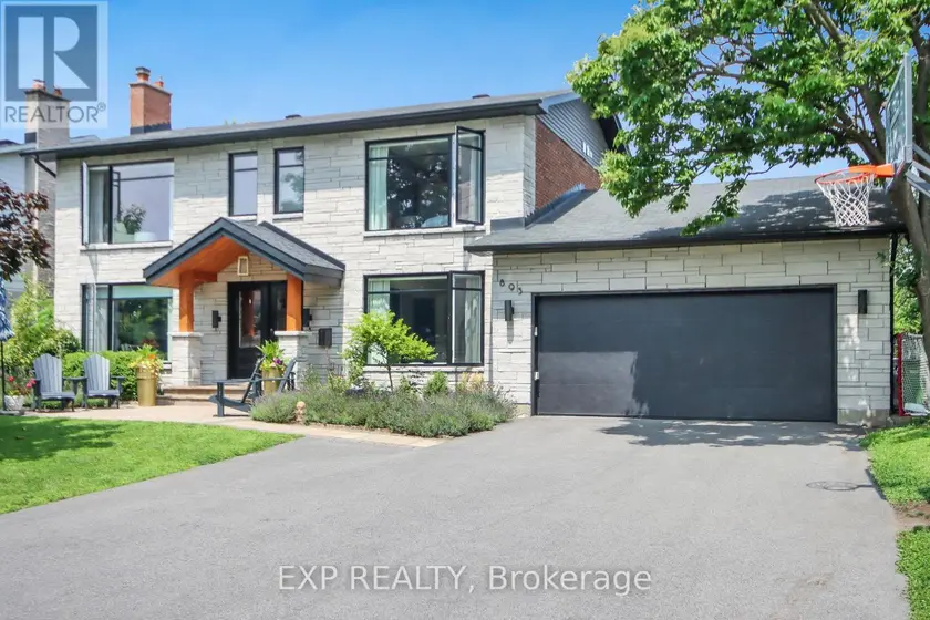 Detached at 895 DRESDEN CRESCENT, Ottawa