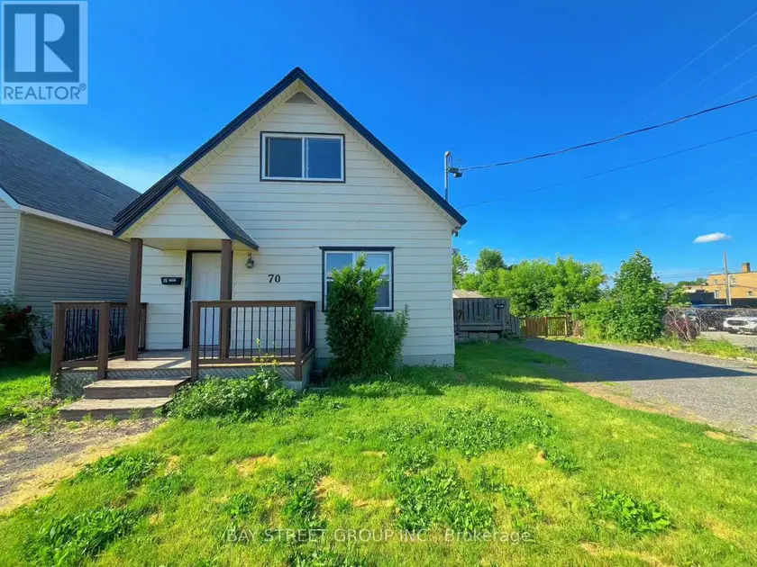 Multiplex at FRONT - 70 COURTWRIGHT STREET, Fort Erie