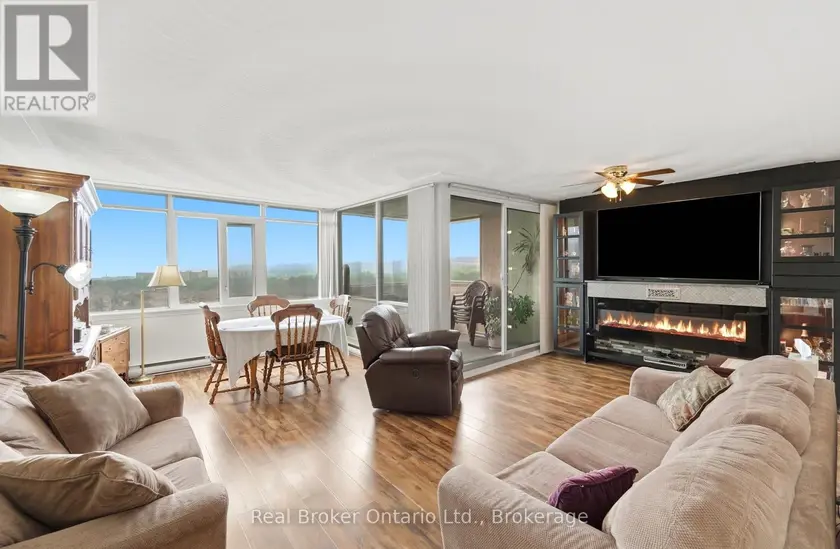 Apartment at 908 - 40 HARRISFORD STREET, Hamilton