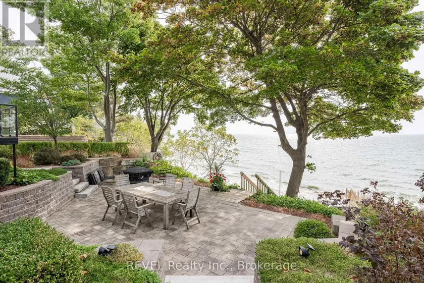 Detached at 10417 LAKESHORE ROAD, Wainfleet