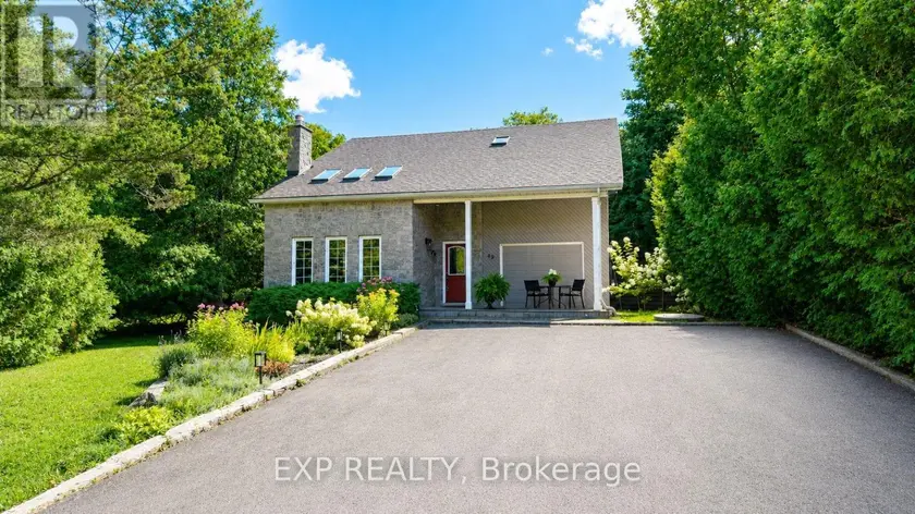 Detached at 49 KING STREET W, Blue Mountains
