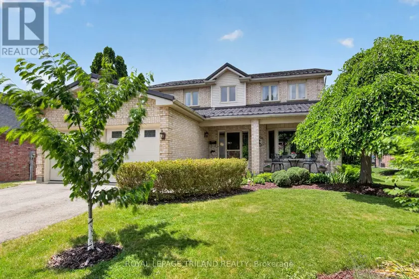 Detached at 46 GARDEN WALK, London South