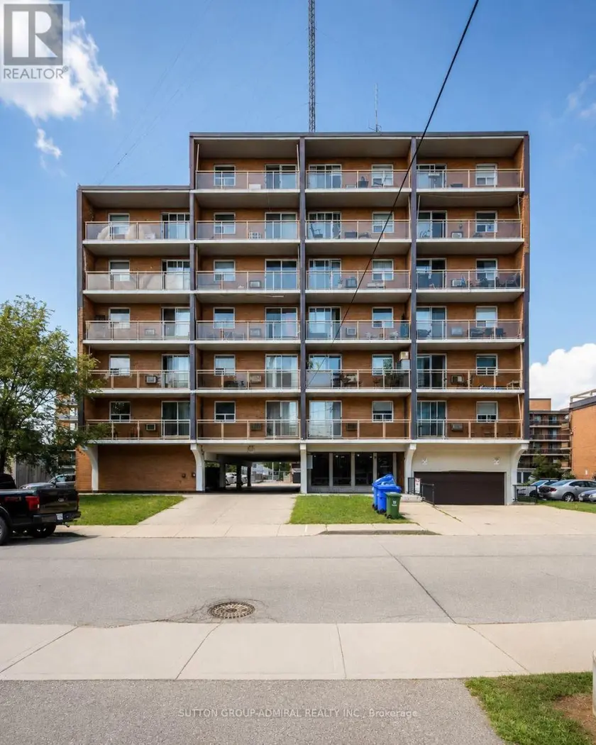 Apartment at 704 - 30 SUMMIT AVENUE, Hamilton