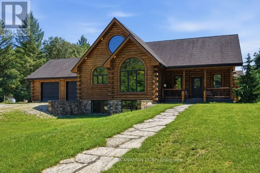 Detached at 31998 SCOUT ROAD, North Middlesex