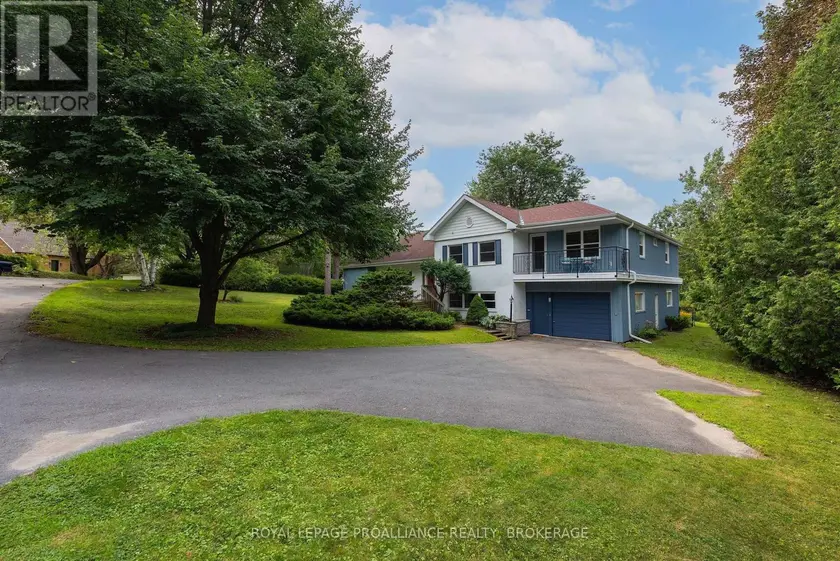 Detached at 6 GRENVILLE CRESCENT, Kingston