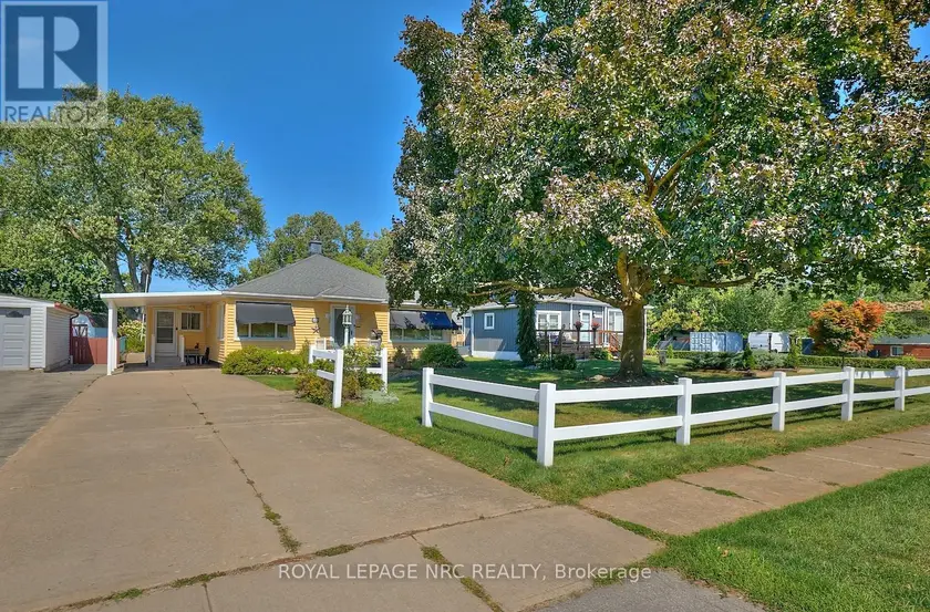 Detached at 4013 WELLAND STREET, Niagara Falls