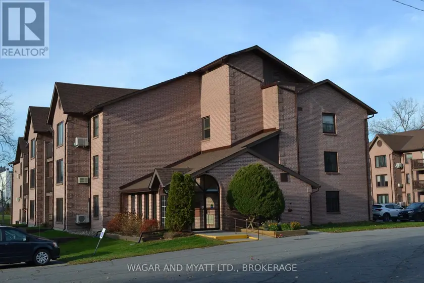 Apartment at 305 - 9 CENTRE STREET S, Greater Napanee