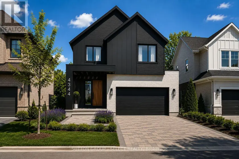 Detached at 4344 GREEN BEND, London South