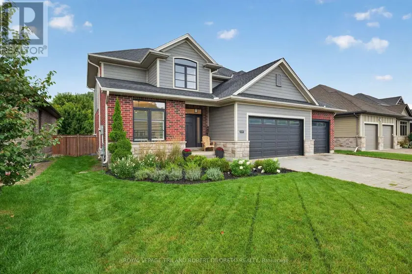 Detached at 734 RADISSON LANE, Strathroy-Caradoc