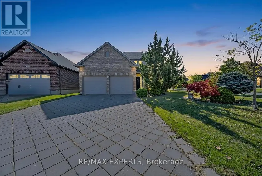 Detached at 936 TALISMAN CRESCENT, London South
