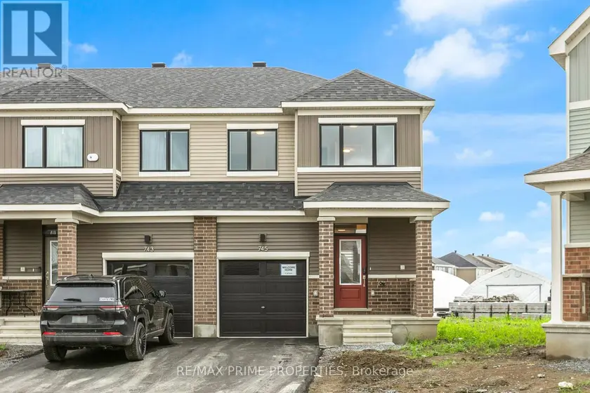 Townhouse at 745 HAFLINGER ROW, Ottawa