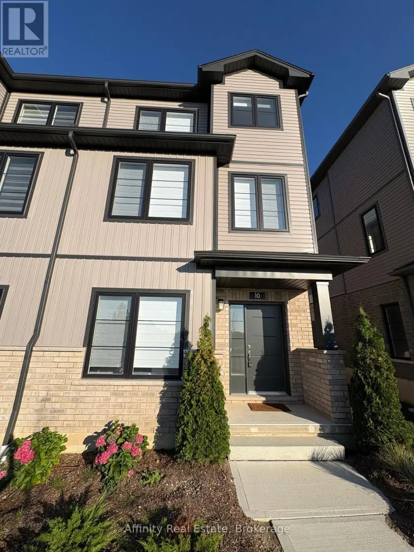 Townhouse at 10 BALLADRY BOULEVARD, Stratford