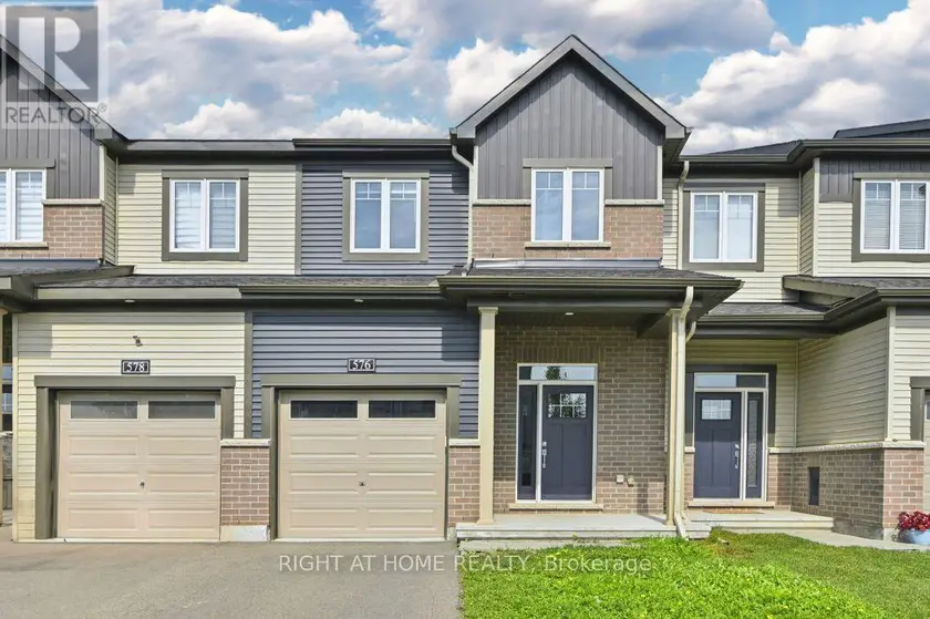 Townhouse at 576 PROMINENCE WAY, Ottawa