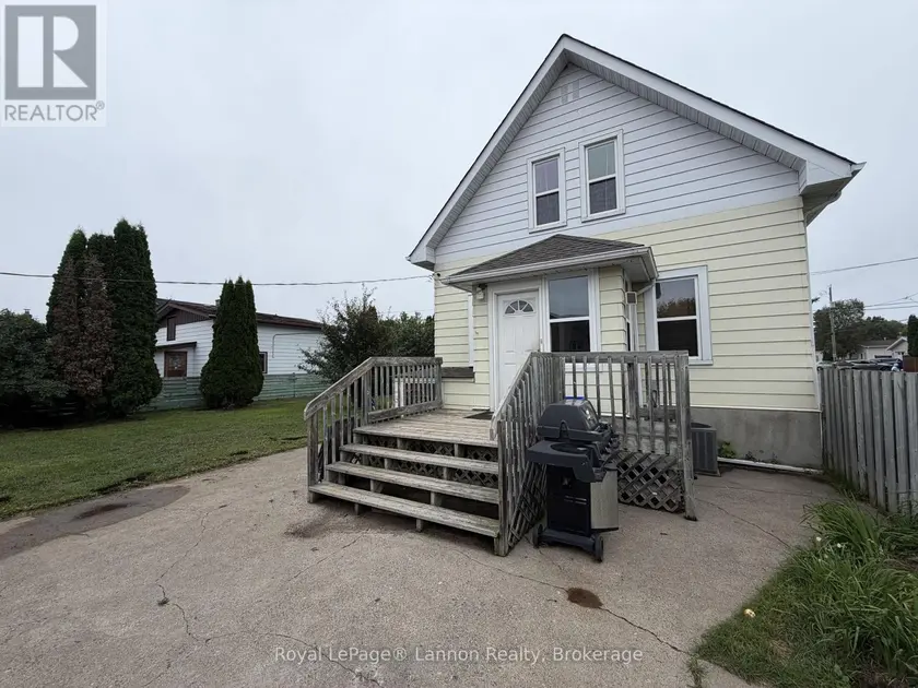 Detached at 279 DEWE AVENUE, Thunder Bay