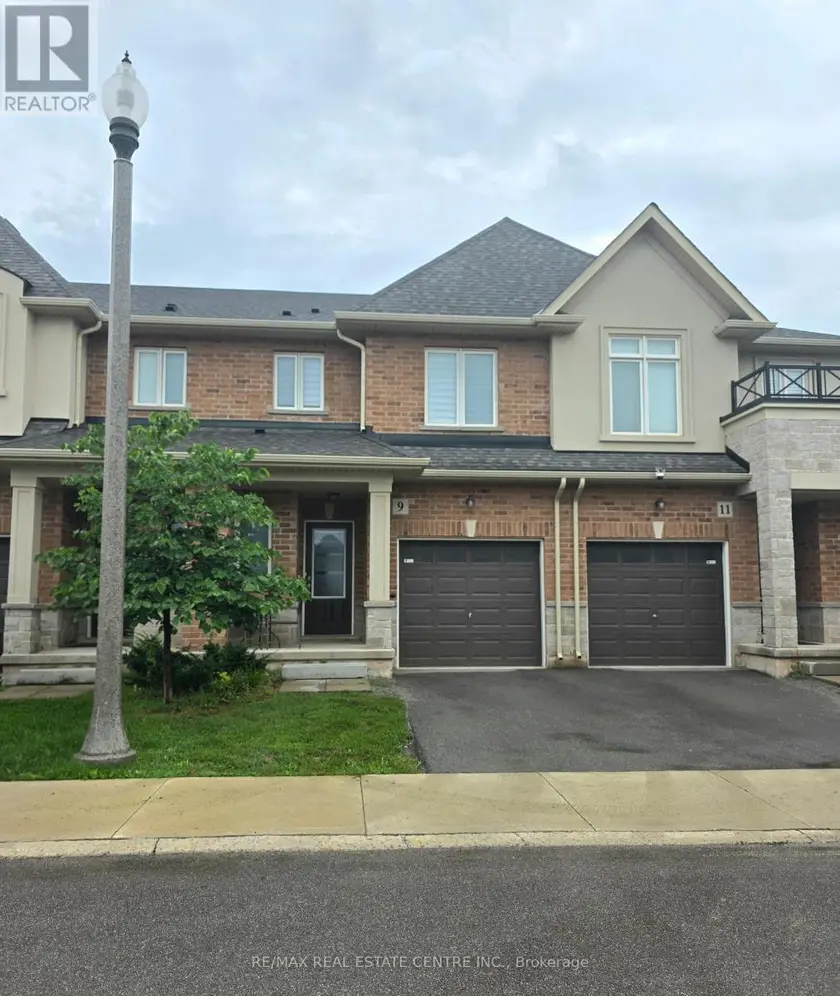 Townhouse at 9 ARIETTA LANE, Hamilton