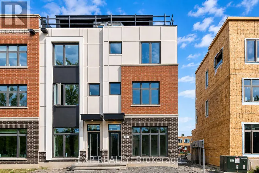 Townhouse at 821 MIKINAK ROAD, Ottawa
