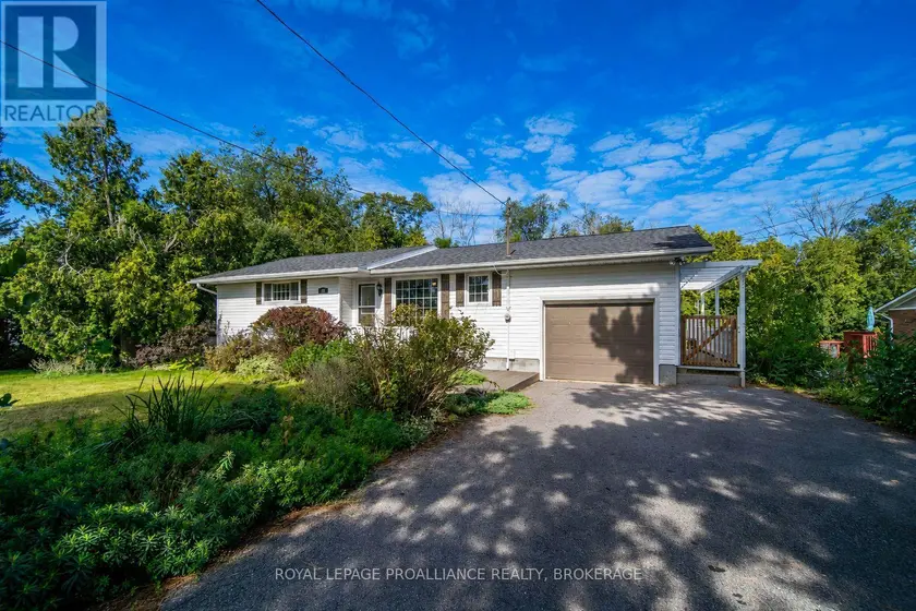 Detached at 19 MILLHAVEN ROAD, Loyalist
