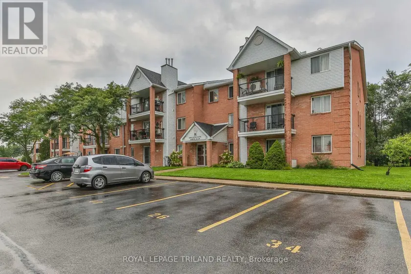 Apartment at 31 - 1096 JALNA BOULEVARD, London