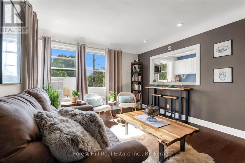 Apartment at 5 - 2 STROUD ROAD, Hamilton