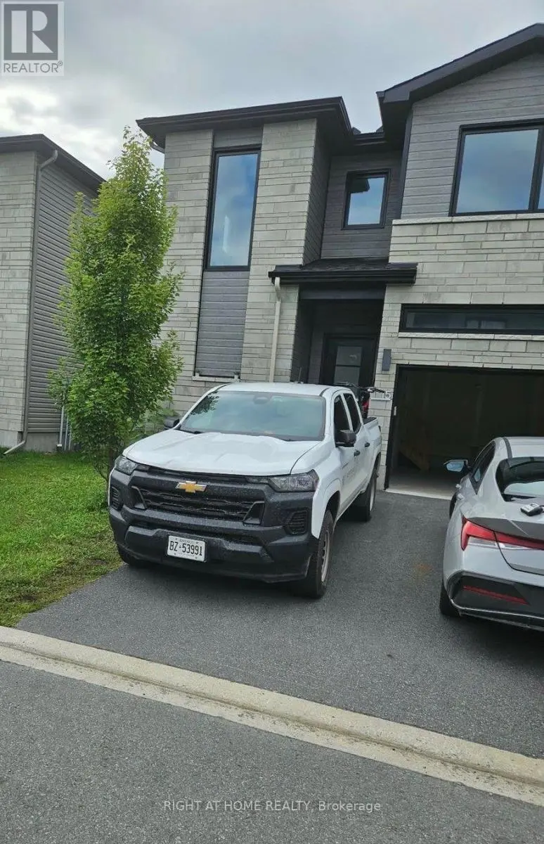Townhouse at 15 LIVYA STREET, The Nation