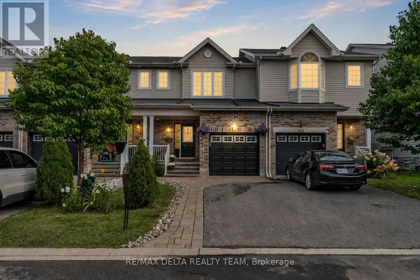 Townhouse at 253 CITYVIEW CRESCENT, Ottawa