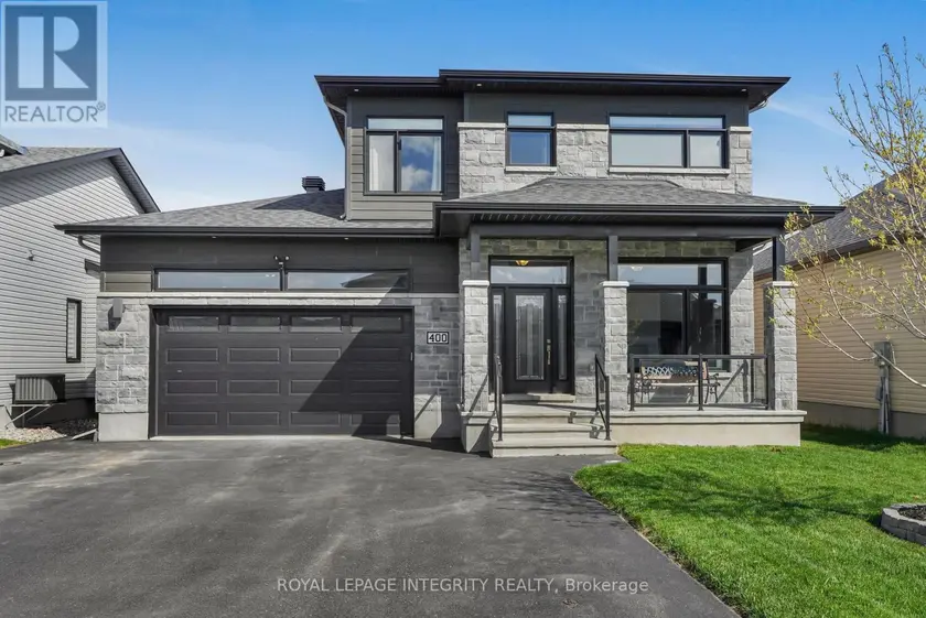 Detached at 400 COLMAR STREET, Russell