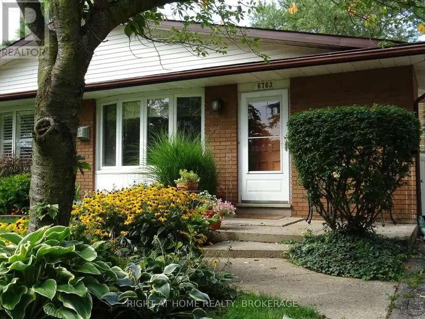 Semi-Detached/Link at 6763 WILINGER STREET, Niagara Falls