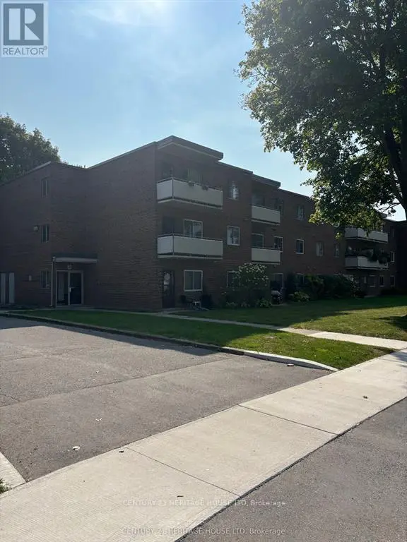 Multiplex at 104 - 31 PARKSIDE DRIVE, St. Thomas