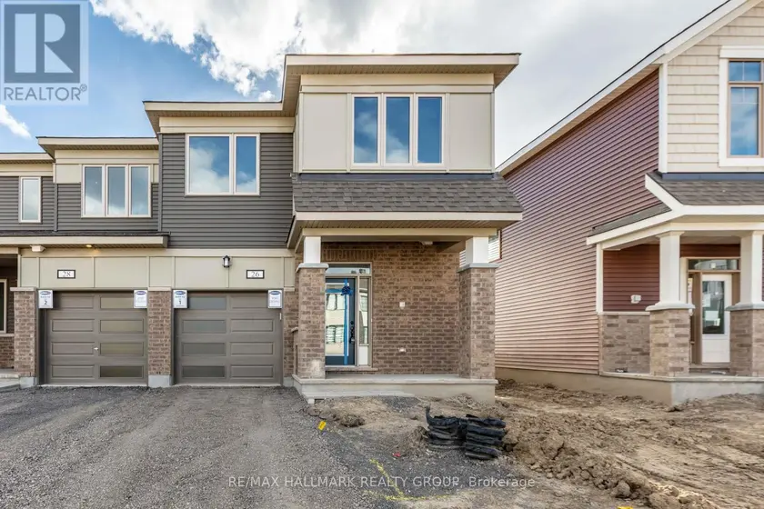 Townhouse at 26 PEWEE PLACE, Ottawa