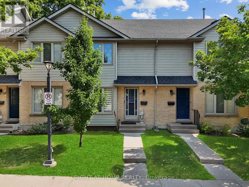 Townhouse at 17 - 925 LAWSON ROAD, London