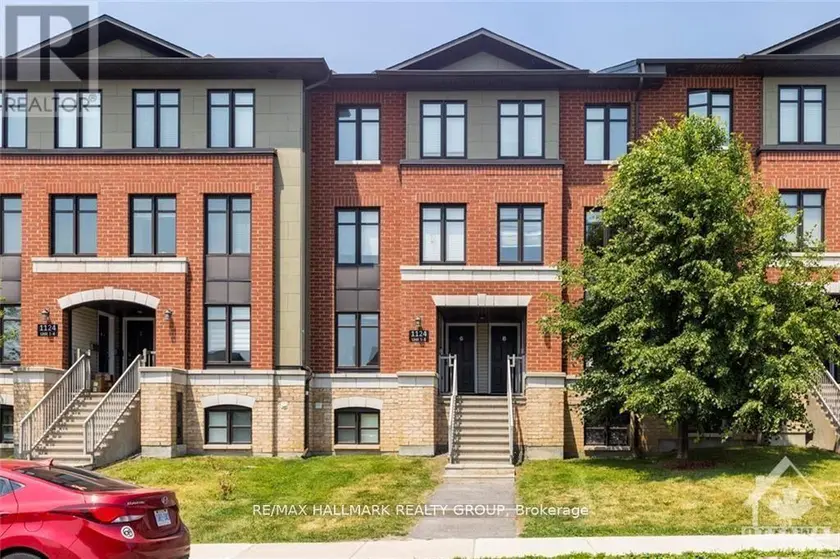 Townhouse at 5 - 1124 DOCTEUR CORBEIL BOULEVARD, Clarence-Rockland