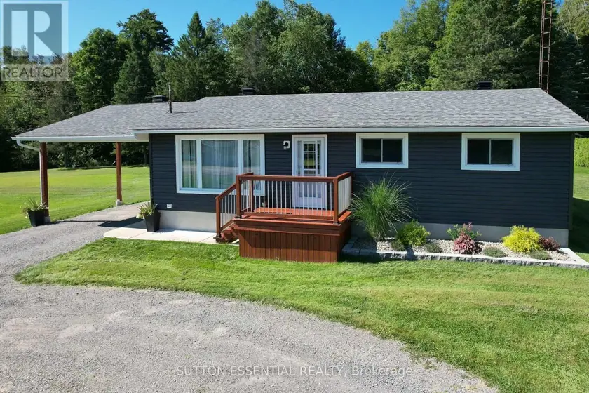 Detached at 6174 COUNTY RD 15 ROAD, Augusta
